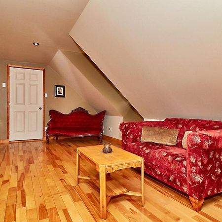 Auberge De La Tour Et Spa Magog Εξωτερικό φωτογραφία