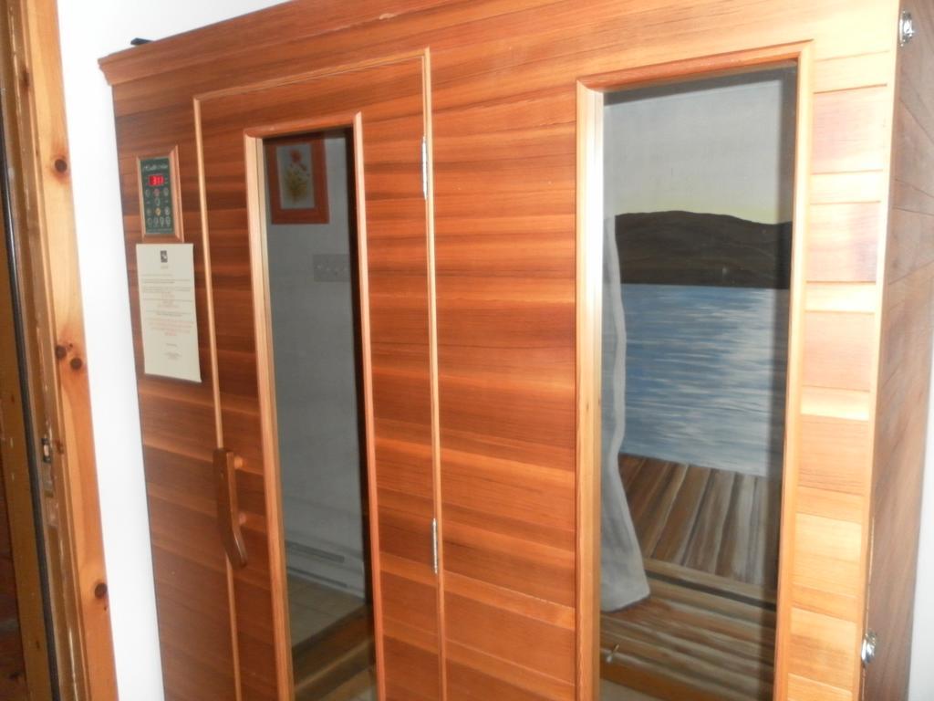 Auberge De La Tour Et Spa Magog Εξωτερικό φωτογραφία