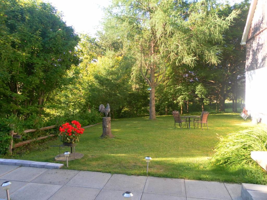 Auberge De La Tour Et Spa Magog Εξωτερικό φωτογραφία