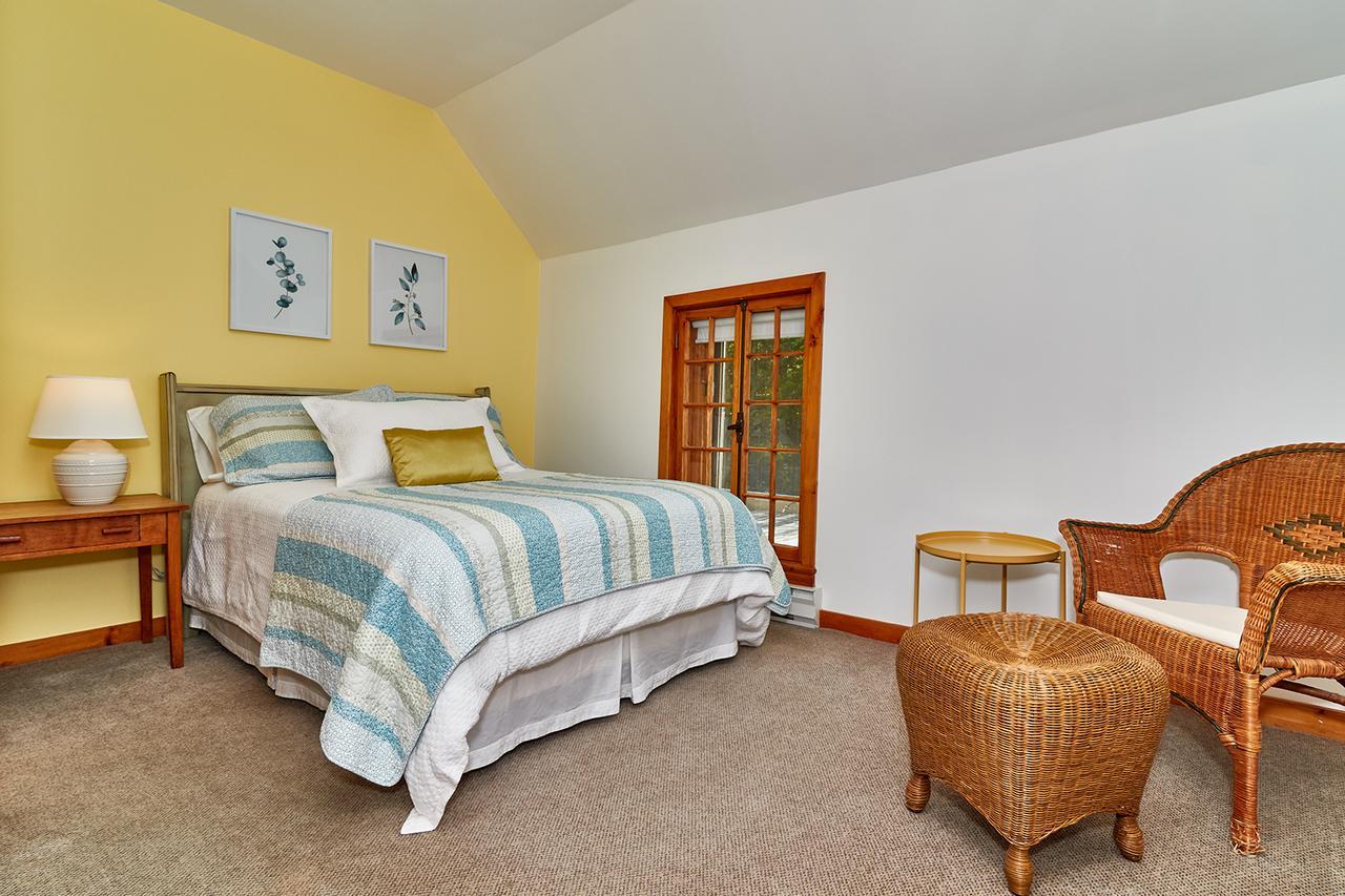 Auberge De La Tour Et Spa Magog Εξωτερικό φωτογραφία