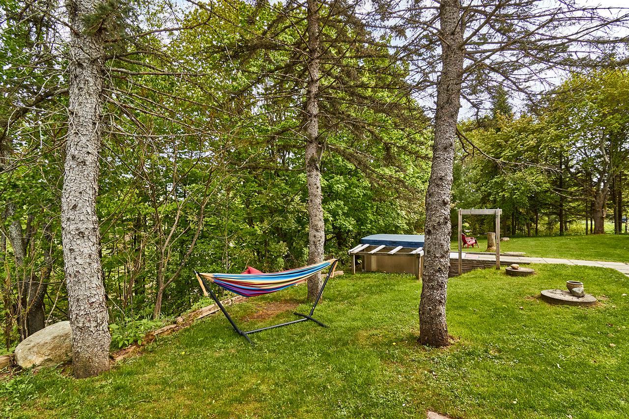 Auberge De La Tour Et Spa Magog Εξωτερικό φωτογραφία
