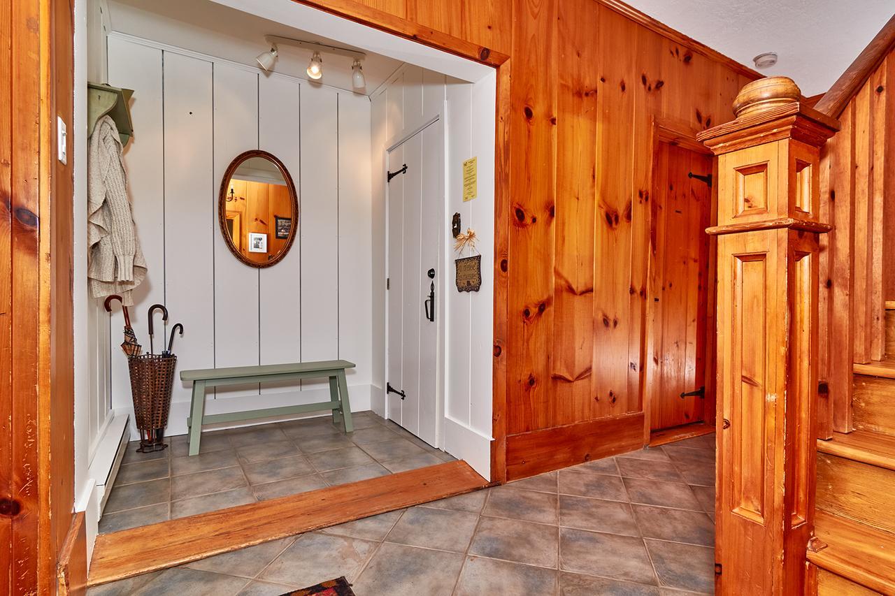 Auberge De La Tour Et Spa Magog Εξωτερικό φωτογραφία